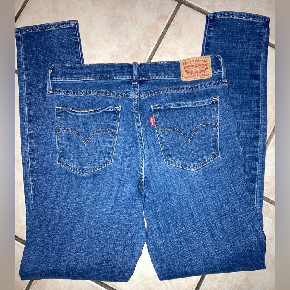 Womens Levis Shaping Skinny